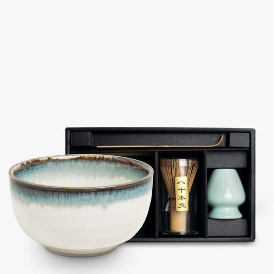 Matcha set blue and white ⋅ Emro Aziatica