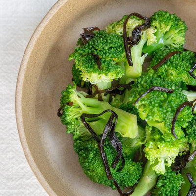 Broccoli met shio kombu